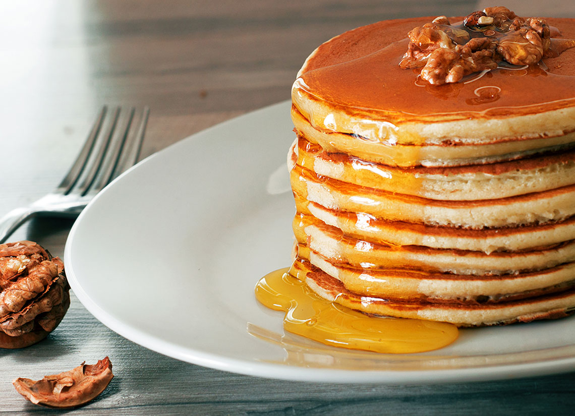Pancakes - clatite americane cu miere
